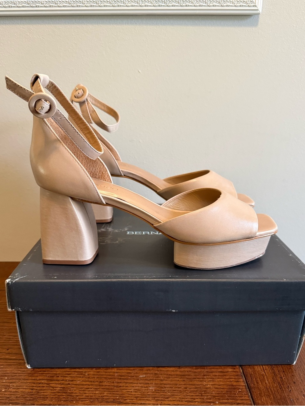 Bernardo Raleigh Women’s Nude Platform Block Heel Sandals with Ankle Strap NEW